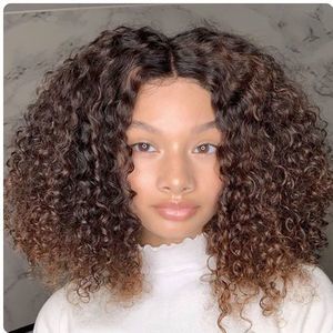 Meet your Posher, Amelia